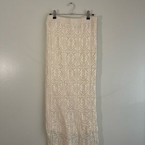 Chic Cream Textured Maxi Skirt